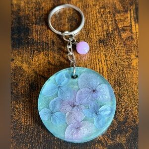 Resin and dried Hydrangea Flower Keychain in Aqua and Lavender